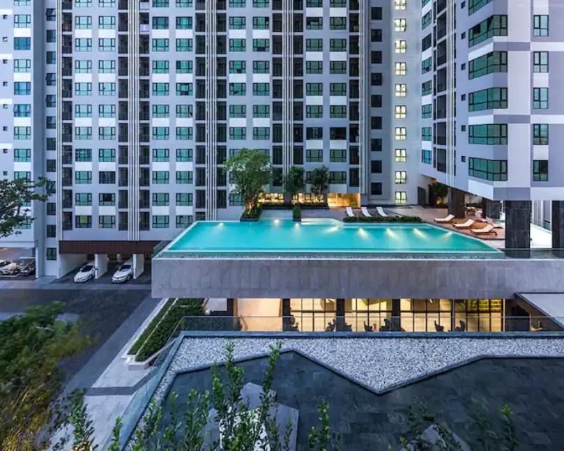 The Base Central Pattaya Quiet King-Bed With Infinity Pool & Free Netflix! Exteriér fotografie