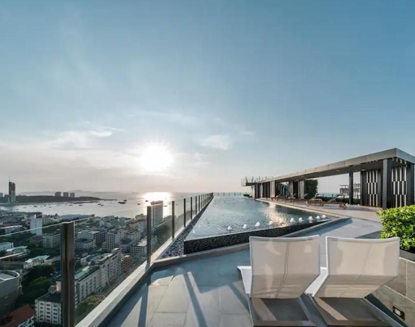 The Base Central Pattaya Quiet King-Bed With Infinity Pool & Free Netflix! Exteriér fotografie