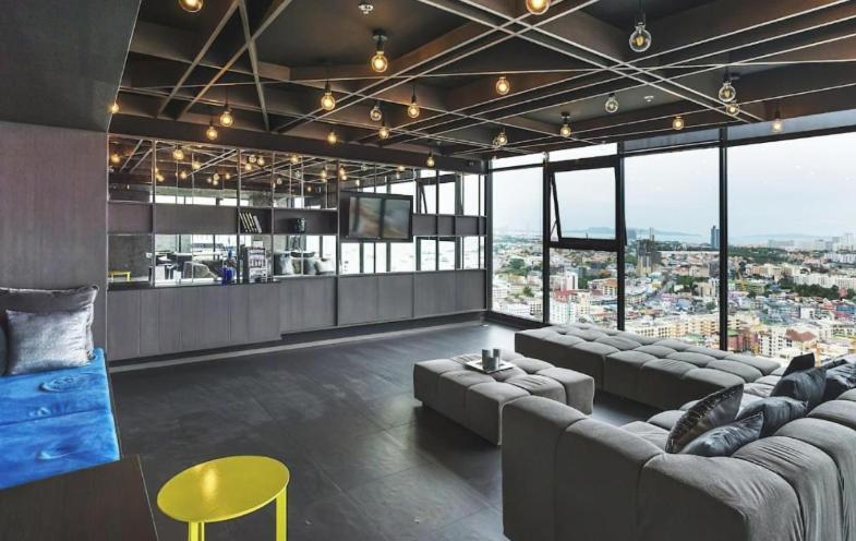 The Base Central Pattaya Quiet King-Bed With Infinity Pool & Free Netflix! Exteriér fotografie