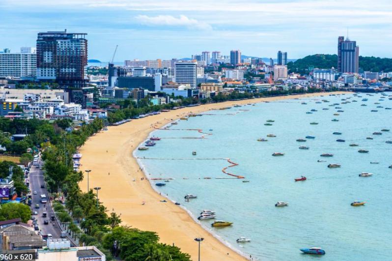 The Base Central Pattaya Quiet King-Bed With Infinity Pool & Free Netflix! Exteriér fotografie